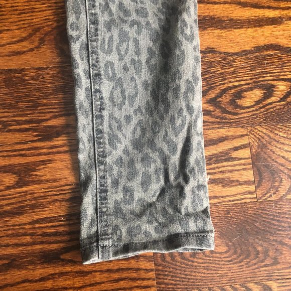 Dynamite Cheetah Print Jeans - Picture 3 of 8